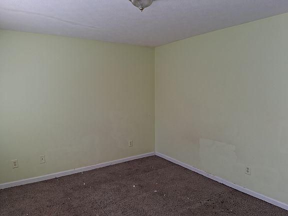 4th image of 209 E Wilson St #29-1