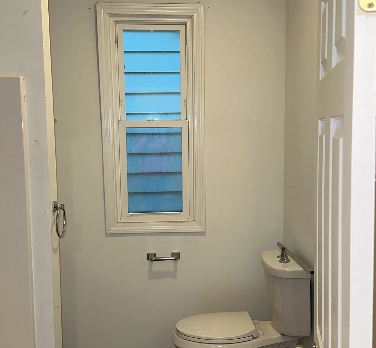135 James St — Photo 4