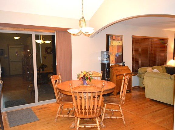 5th image of 24833 W Fescue Dr