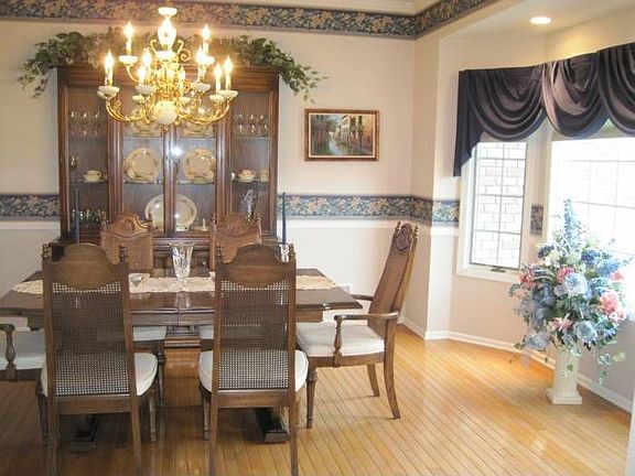 Formal dining room