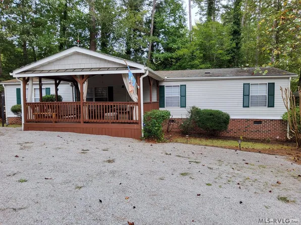 46 Canistes Trl, Bracey, VA 23919