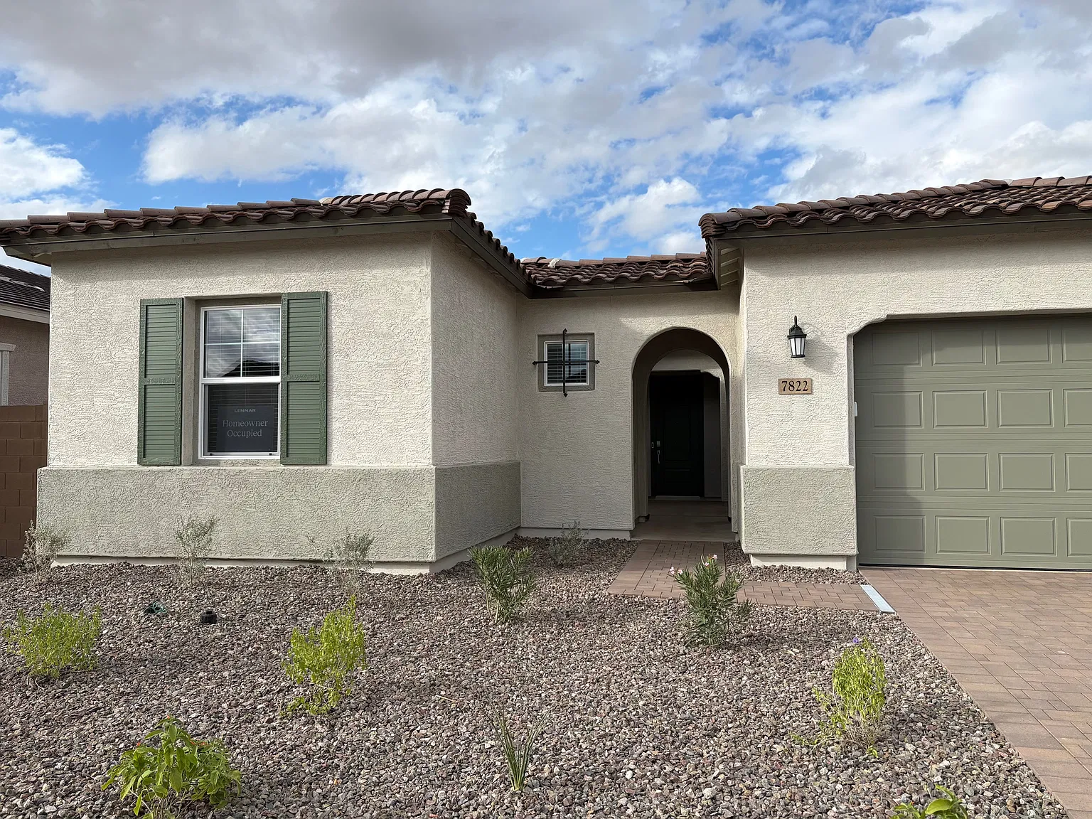 4 bed, 2375 sqft, $2,950 — Photo 1