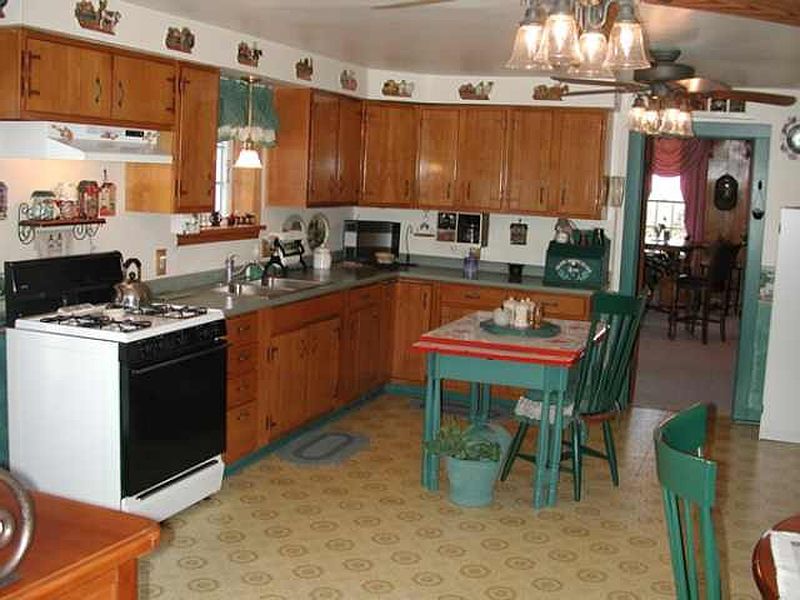 3rd image of 70 KUDLACK Lane
