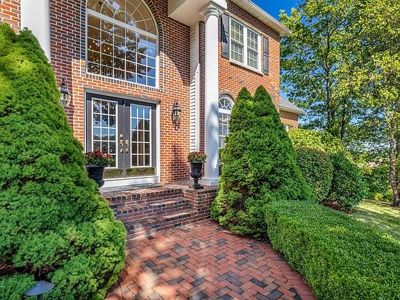 2nd image of 3 Berkshire Dr