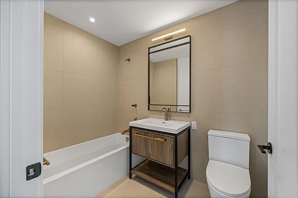 Rented by EXR | media 13