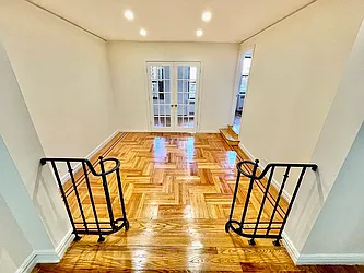 729 West 186th Street