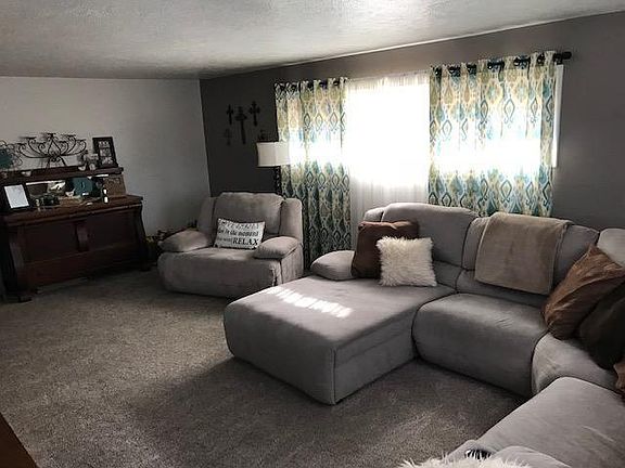 4th image of 1005 N Clay Ave
