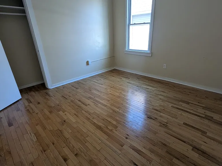 33 Dickerman St #44 — Photo 14