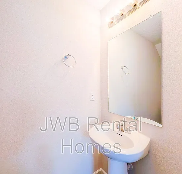 8617 Dandy Ave — Photo 6