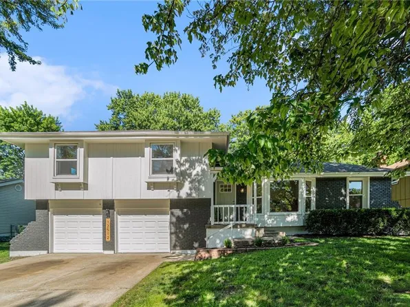 12512 Cambridge Ave, Grandview, MO 64030