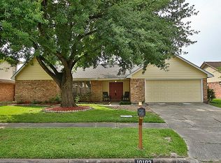 10102 Kirkplum Dr, Houston, TX 77089