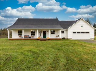 22 Doe Ln, Elma, WA 98541