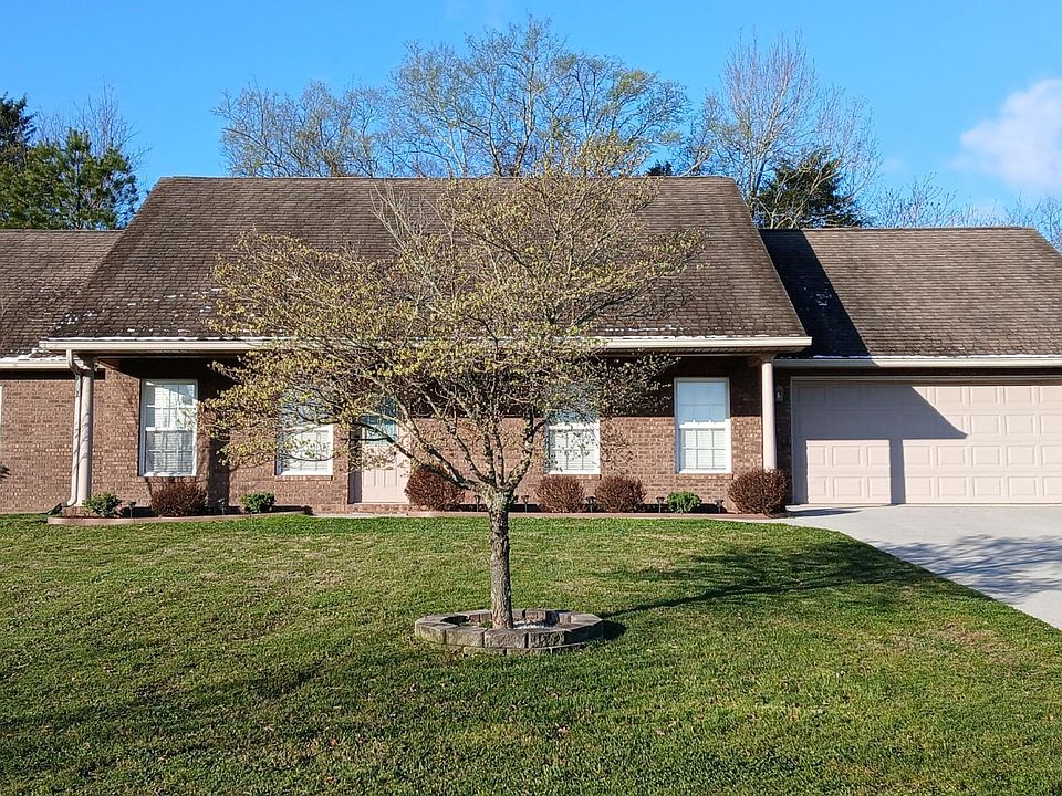 1st image of 200 Flora Dr