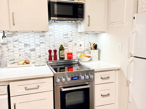 5th image of 31 Orkney Rd Unit 32