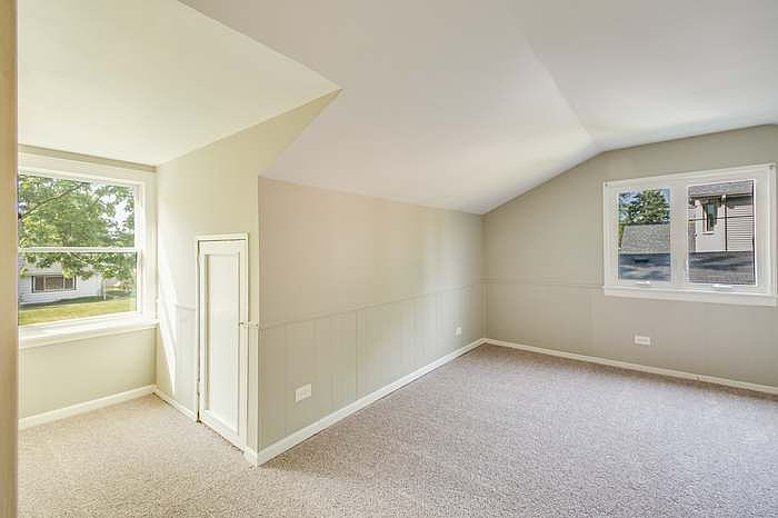 Upstairs bedroom 2