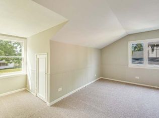 5016 Oak Center Dr, Oak Lawn, IL 60453