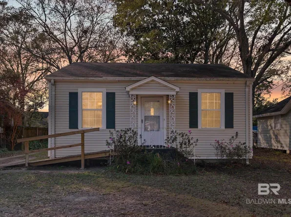 260 Westwood St, Mobile, AL 36606