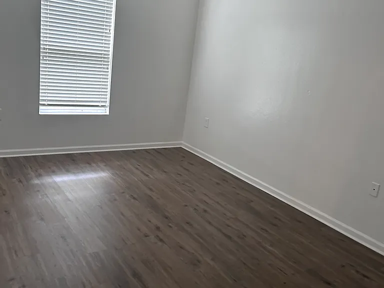 5201 Playpen Dr #8-4 — Photo 10