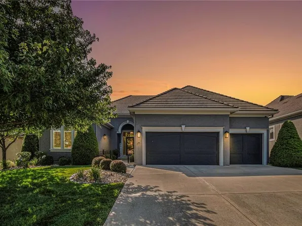 5809 NW 103rd St, Kansas City, MO 64154