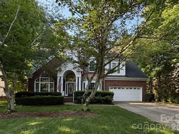 5222 McChesney Dr, Charlotte, NC 28269