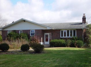 182 Doll Rd, Stroudsburg, PA 18360