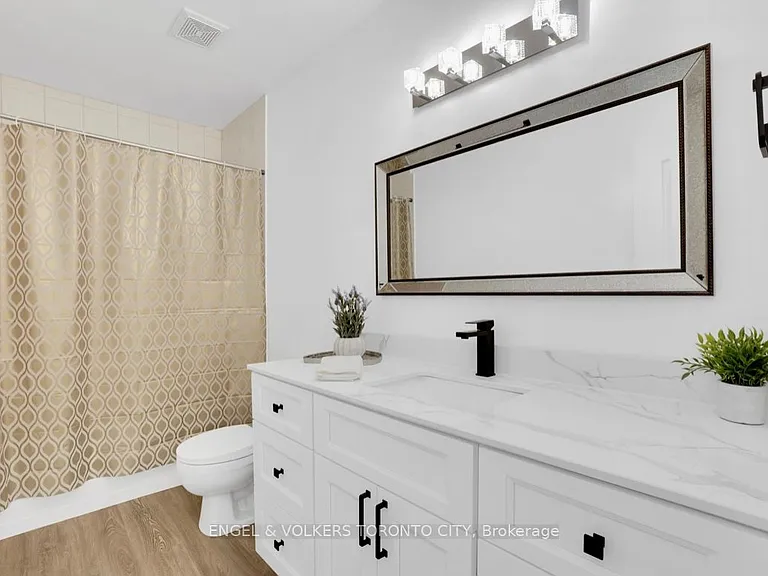 125 Sovereigns Gate #LOWER — Photo 10