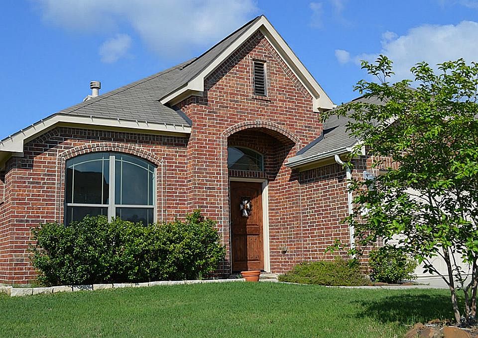 1st image of 431 Woodhaven Forest Dr