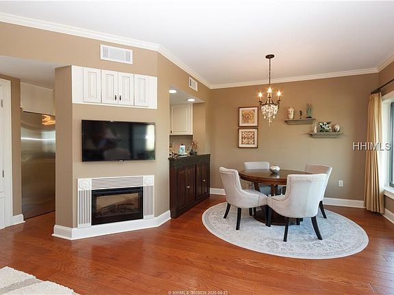 3rd image of 2 Shelter Cove Ln APT 253