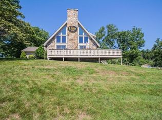 106 Uxbridge Rd, Mendon, MA 01756