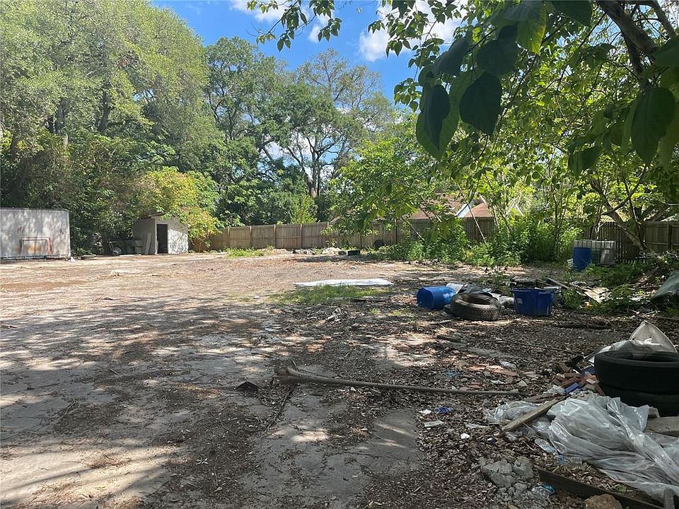 1st image of 4111 N Manhattan Ave