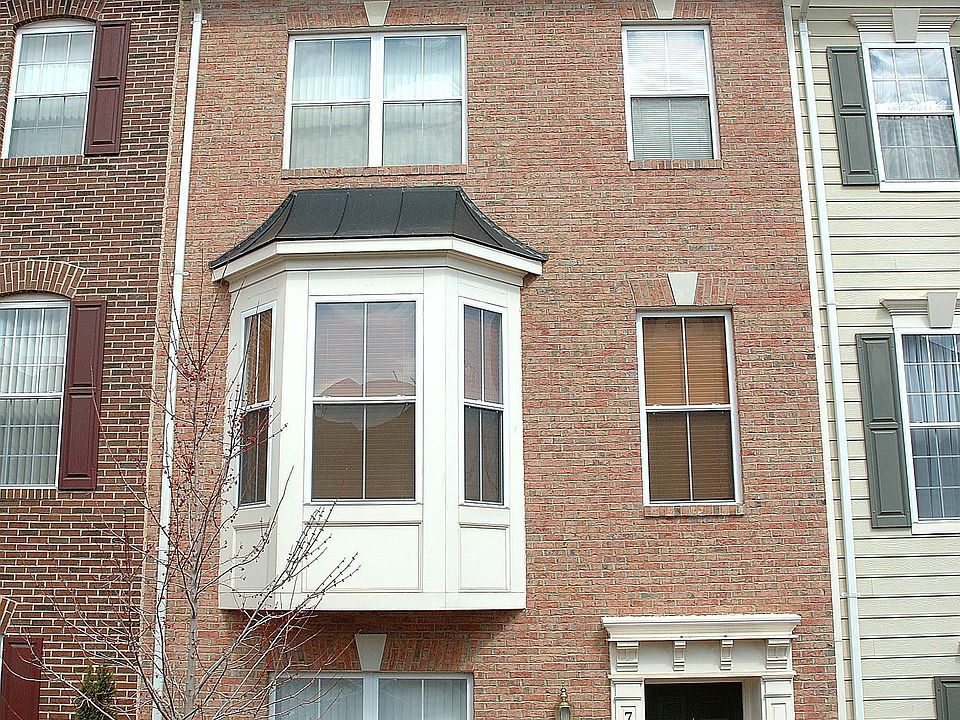 Great Water View Luxury Townhome