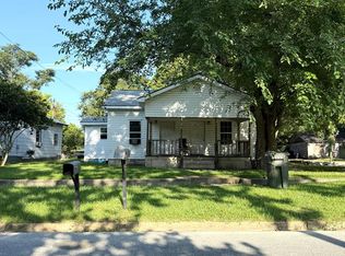 615 1st St NW, Moultrie, GA 31768