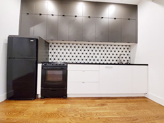 3rd image of 879 Park Pl #1A