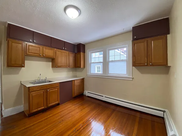 64 Anthony St, New Haven, CT