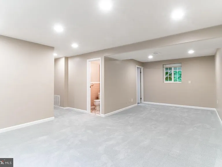 5906 Oak Leather Dr — Photo 25