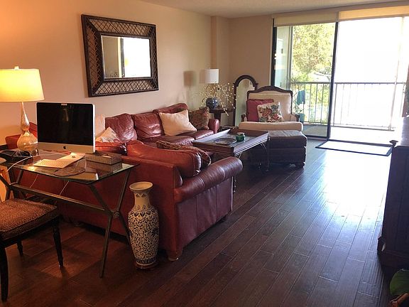 Open plan family room overlooking the lake