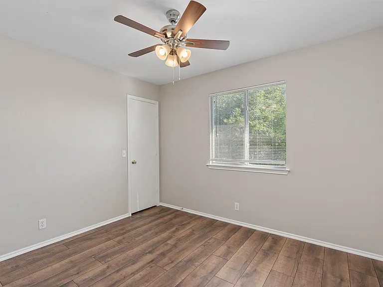 403 Lakemont Dr — Photo 22