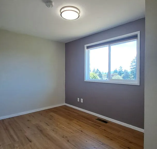 3259 Wright Ave — Photo 17