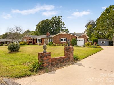 184 Midway Park Ln, Taylorsville, NC, 28681