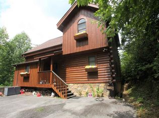 805 Sutton Pl, Gatlinburg, TN 37738