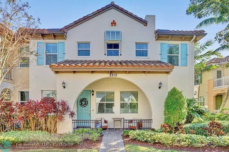 1st image of 2910 Cascada Isle Way