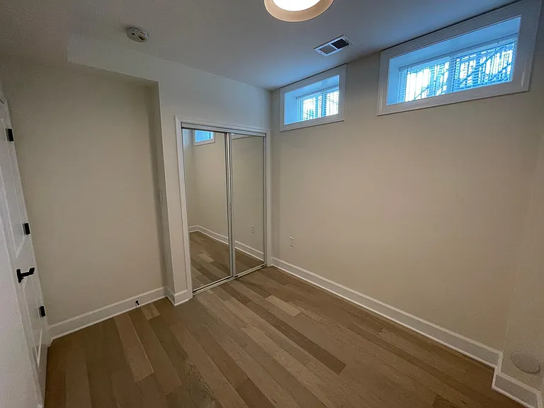 75 Florida Ave NW #1 — Photo 23