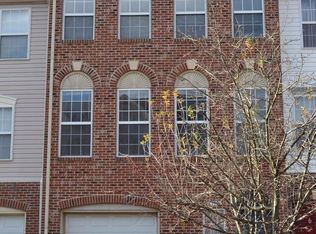 21491 Rusty Blackhaw Sq, Sterling, VA 20164