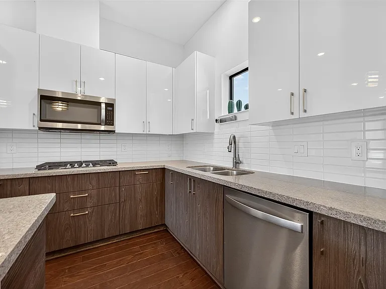 2401 Crawford St #C3D — Photo 18