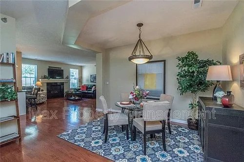 3031 Grand Ave Photo 1
