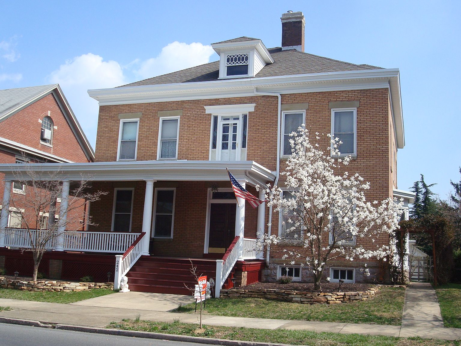242 5th Ave, Chambersburg, PA 17201 Zillow