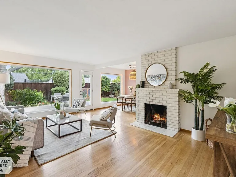 1231 Coventry Rd — Photo 4