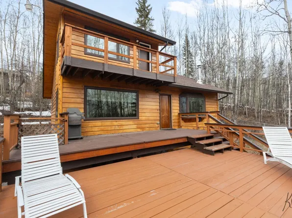 1550 Holy Cross Dr, Fairbanks, AK 99709
