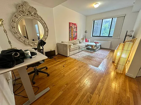 Rented by J PRESTON AND ASSOCIATES INC | media 8