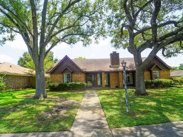 109 Oxford St, Victoria, TX 77904